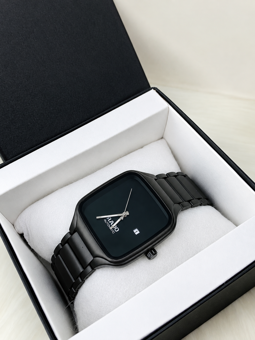 RD Square Black