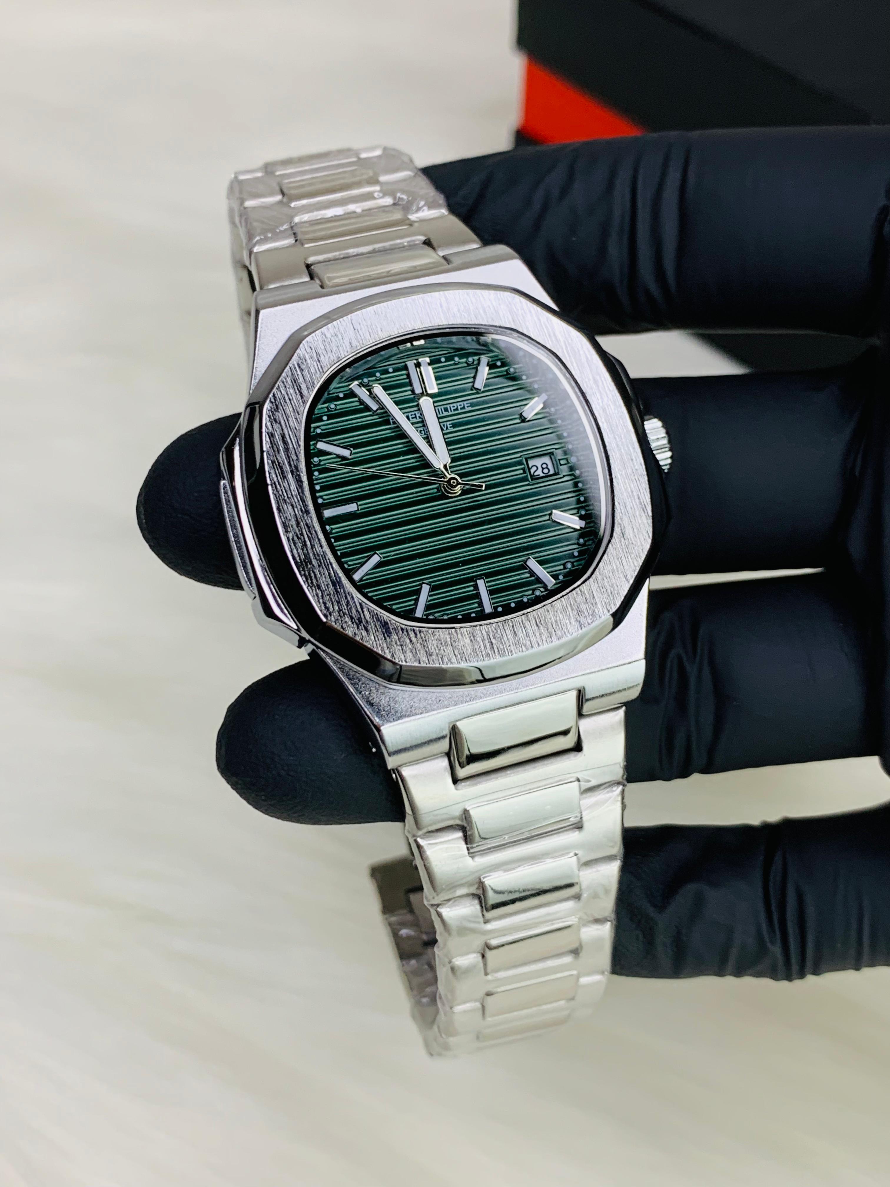 PP Nautilus Model ( White Green )