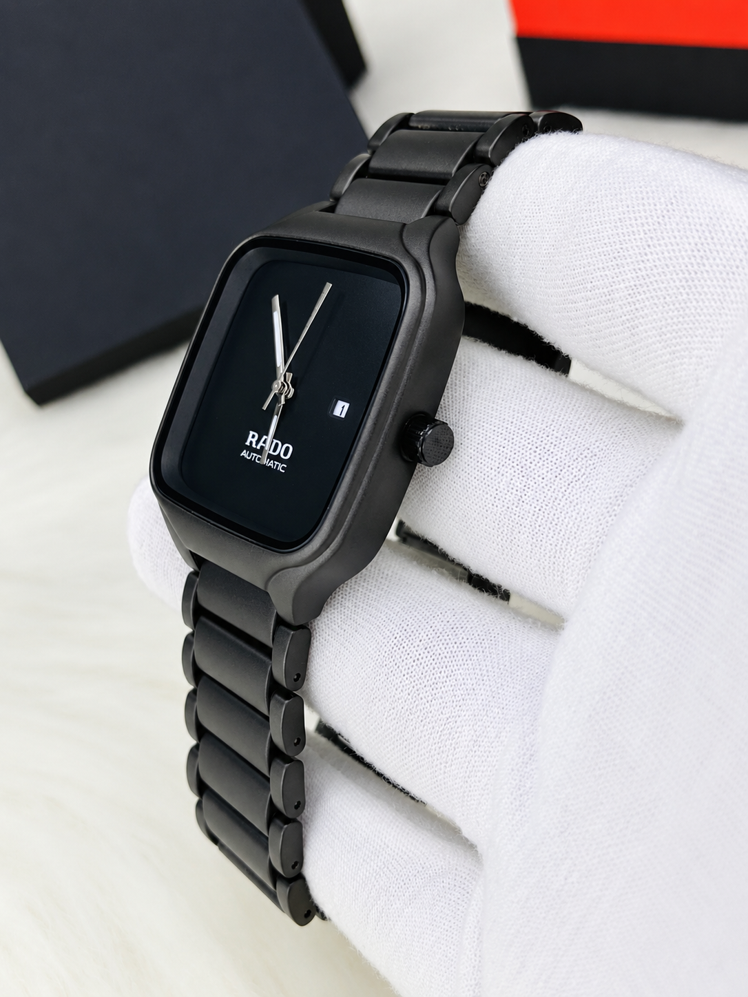 RD Square Black