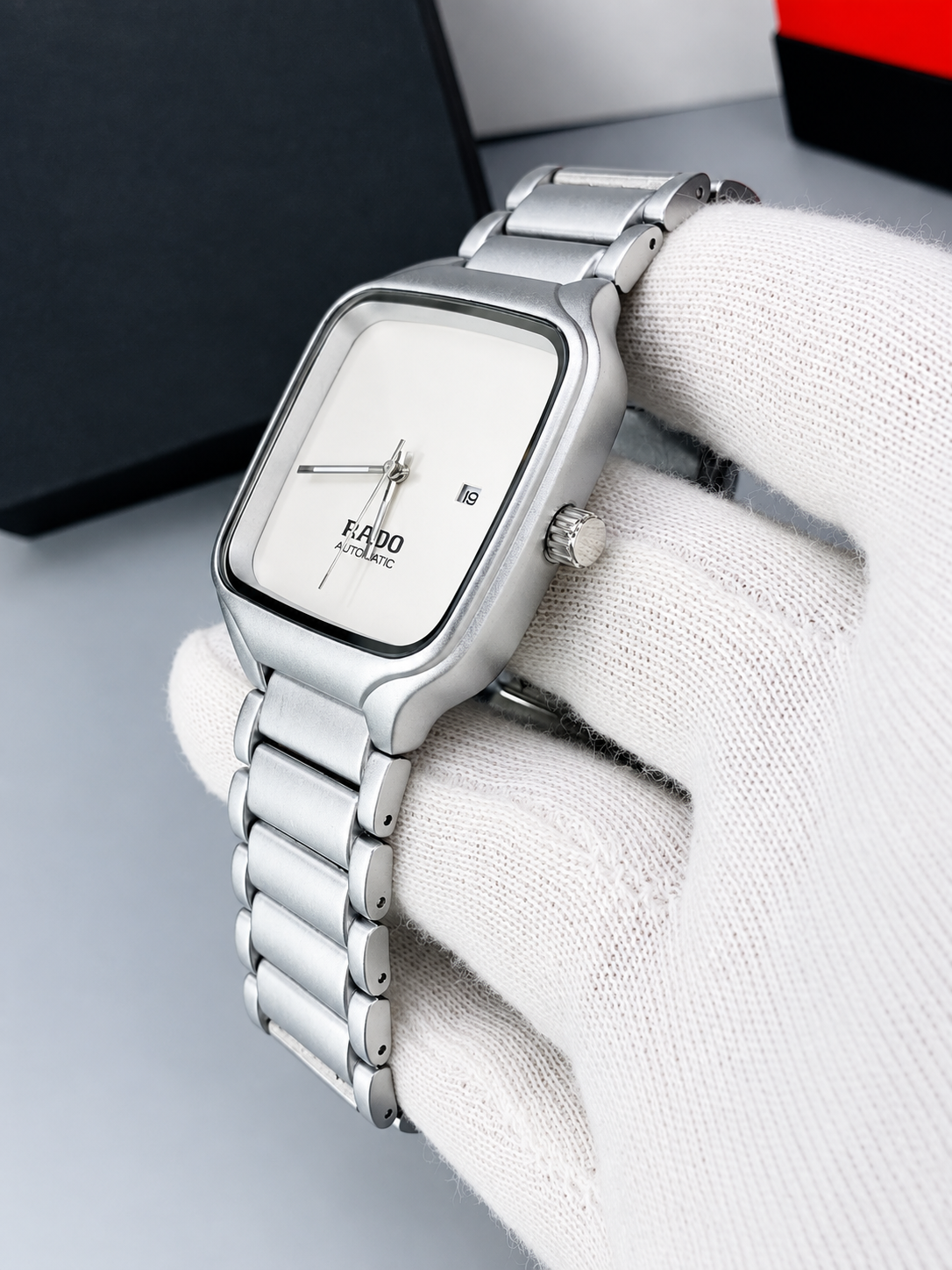 RD Square White